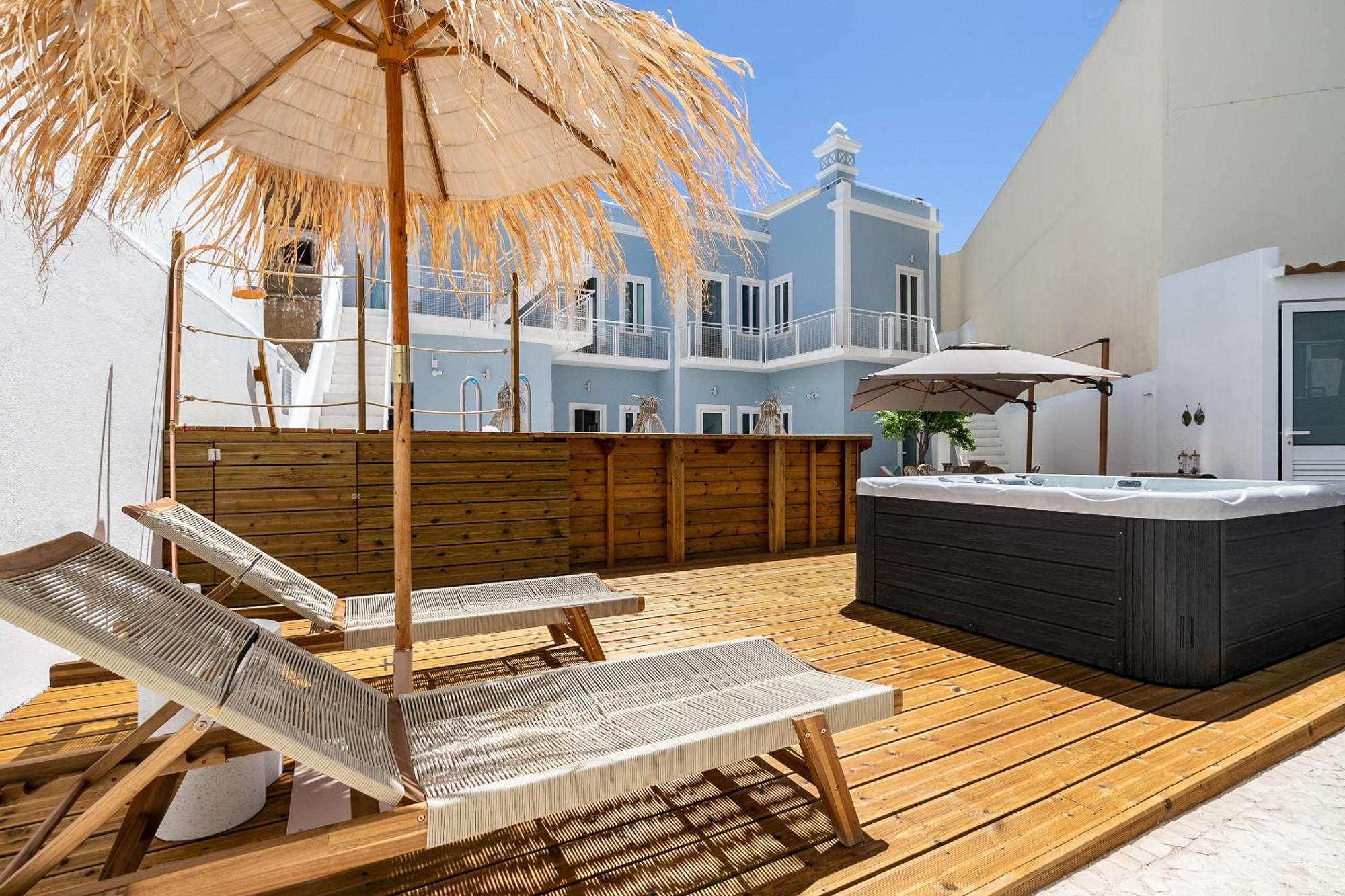 Dona Simone Boutique Suites & Studios - By @ Rita'S Place FAO Exterior photo
